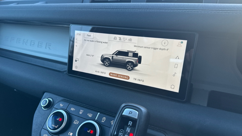 Land Rover Defender 3.0 D250 X-Dynamic SE 90 3dr Auto Diesel Estate